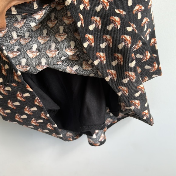 SM Wardrobe Mushroom Corduroy Mini Dress Toadstool Pockets Brown S/M - Picture 11 of 12